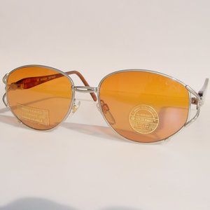 NWT True Vintage Lady's Retro Fashion Goldenmax lens tech hydrophobic sunglasses